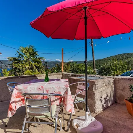 Appartement Valun1 *