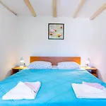 Apartment Valun1 Valun