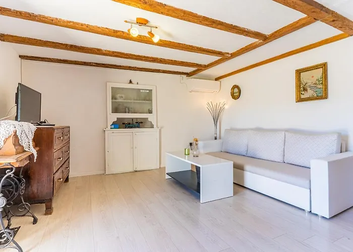 Apartment Valun1 Valun